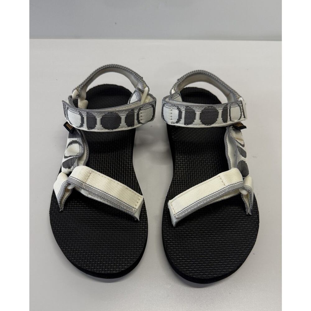 Teva Urban Sandals Size W7 Nylon Outdoor beach Sandal Outdoor Strappy Hiking